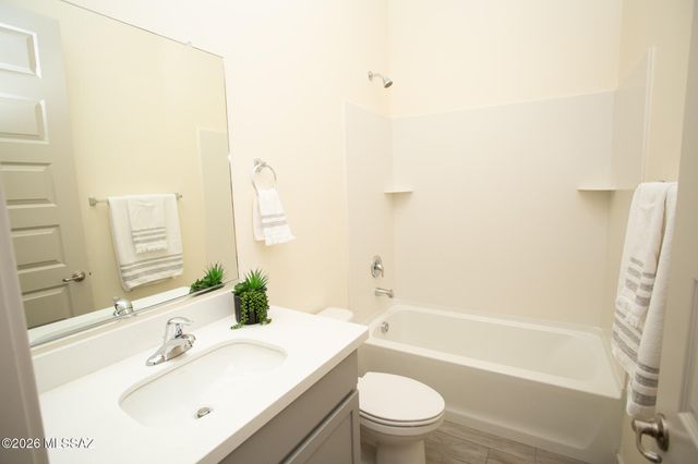 13480 N Gladstone Hill Place, Marana, AZ 85658