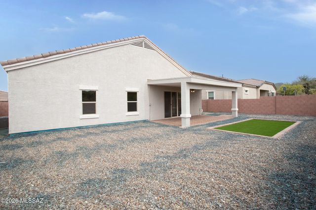 13480 N Gladstone Hill Place, Marana, AZ 85658