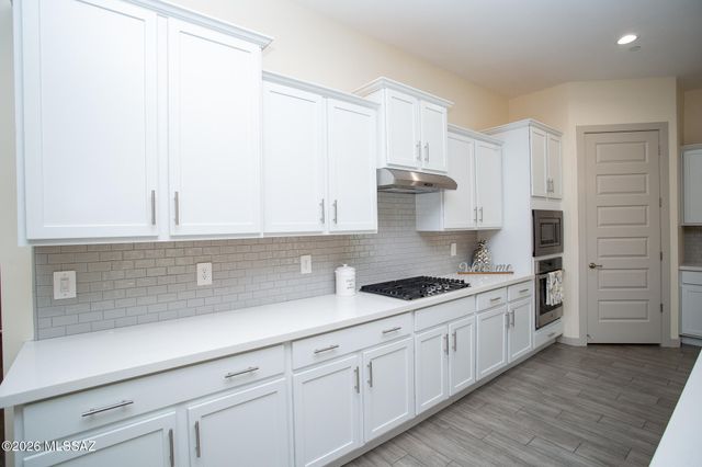 13480 N Gladstone Hill Place, Marana, AZ 85658