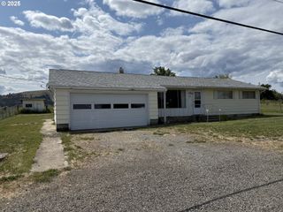 1080 PALMER JUNCTION Rd, Elgin, OR 97827