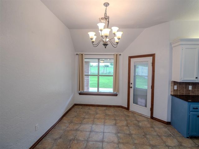 2716 SE 39th Street, Moore, OK 73160