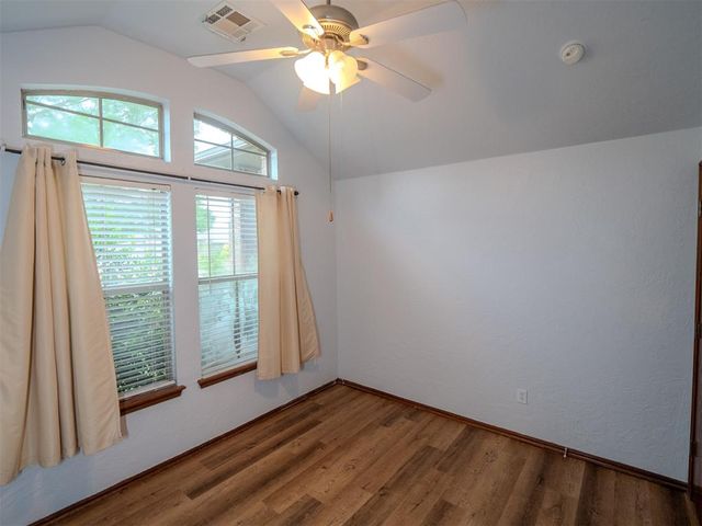 2716 SE 39th Street, Moore, OK 73160