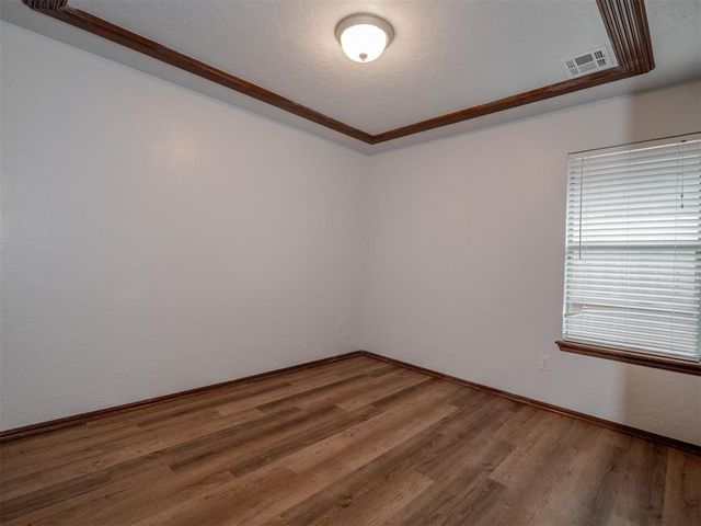 2716 SE 39th Street, Moore, OK 73160