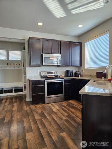 34012 13th Court SW, Federal Way, WA 98023