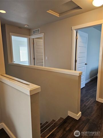 34012 13th Court SW, Federal Way, WA 98023