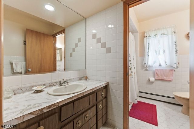 30 Van Orden Rd, West Milford Twp., NJ 07435