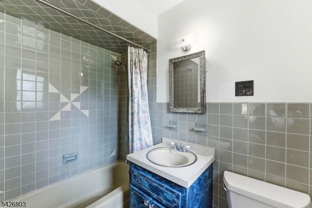 30 Van Orden Rd, West Milford Twp., NJ 07435