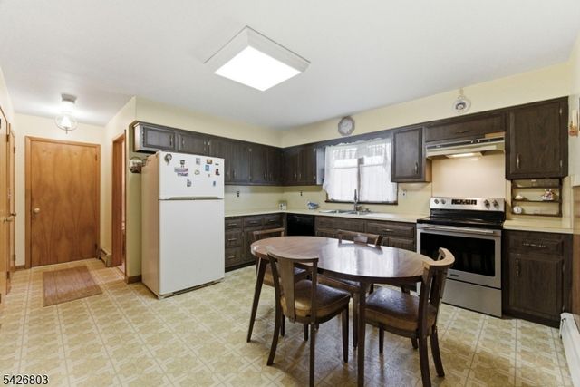 30 Van Orden Rd, West Milford Twp., NJ 07435