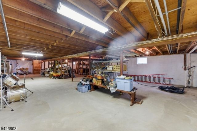 30 Van Orden Rd, West Milford Twp., NJ 07435