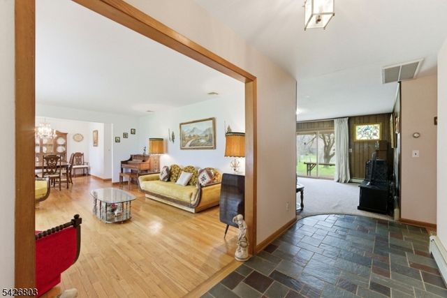 30 Van Orden Rd, West Milford Twp., NJ 07435