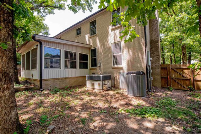 7 Chaparral Lane, Little Rock, AR 72212