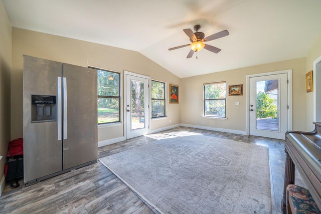 7273 Amigo Way, Redding, CA 96002