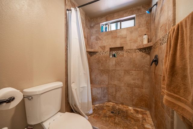 7273 Amigo Way, Redding, CA 96002