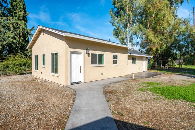 7273 Amigo Way, Redding, CA 96002