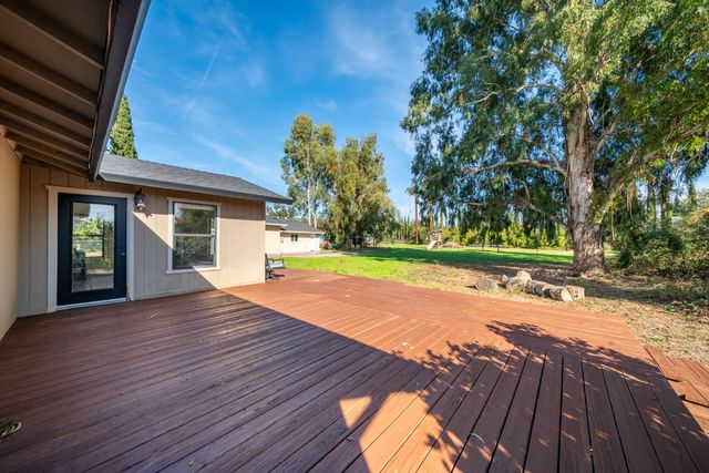 7273 Amigo Way, Redding, CA 96002