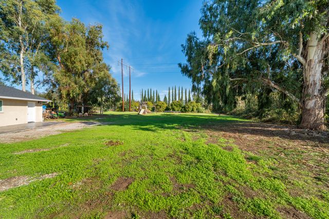 7273 Amigo Way, Redding, CA 96002