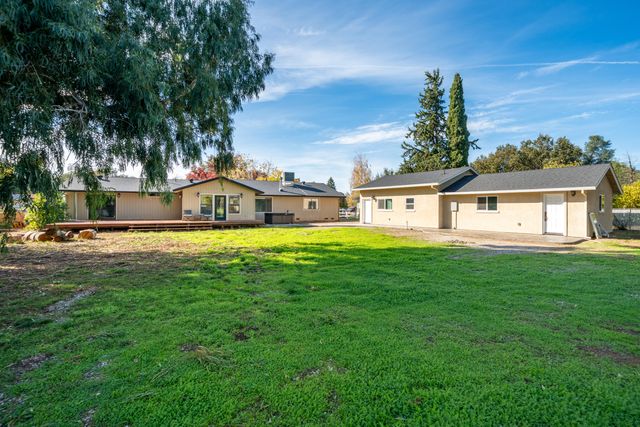 7273 Amigo Way, Redding, CA 96002