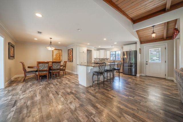 7273 Amigo Way, Redding, CA 96002