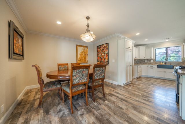 7273 Amigo Way, Redding, CA 96002