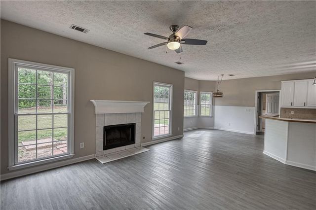 1412 Cherry Oak Trace, Lawrenceville, GA 30045