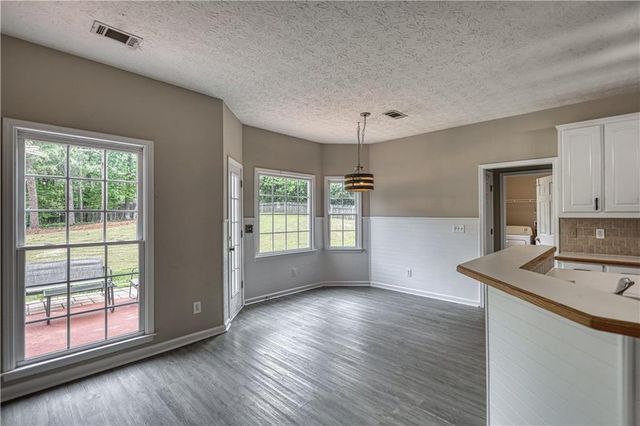 1412 Cherry Oak Trace, Lawrenceville, GA 30045