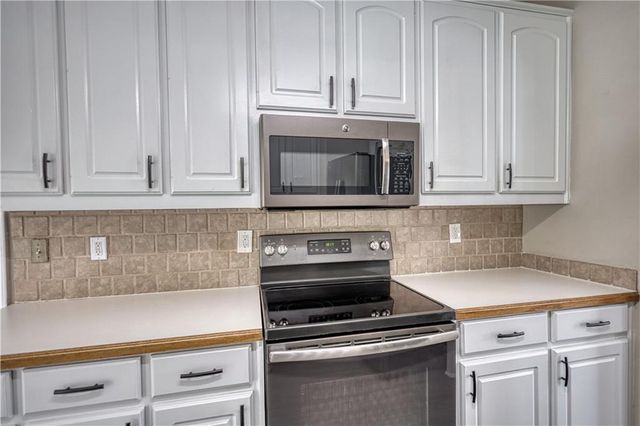 1412 Cherry Oak Trace, Lawrenceville, GA 30045