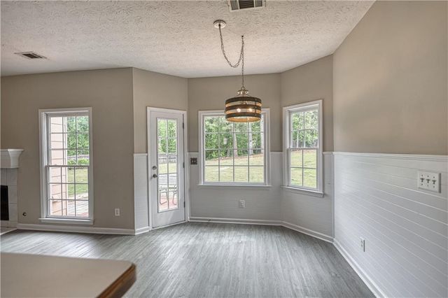 1412 Cherry Oak Trace, Lawrenceville, GA 30045