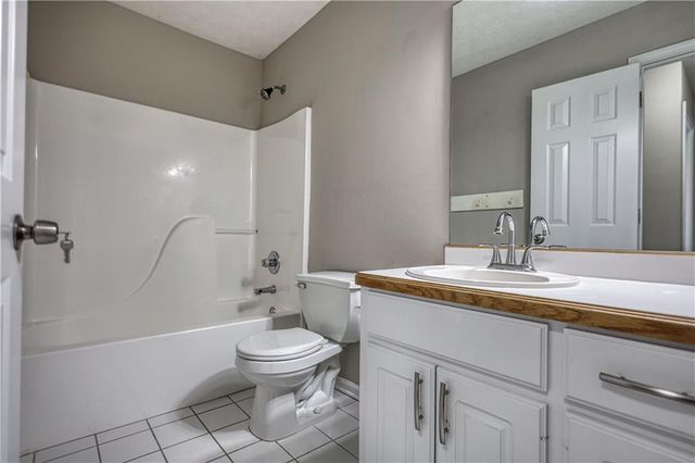 1412 Cherry Oak Trace, Lawrenceville, GA 30045