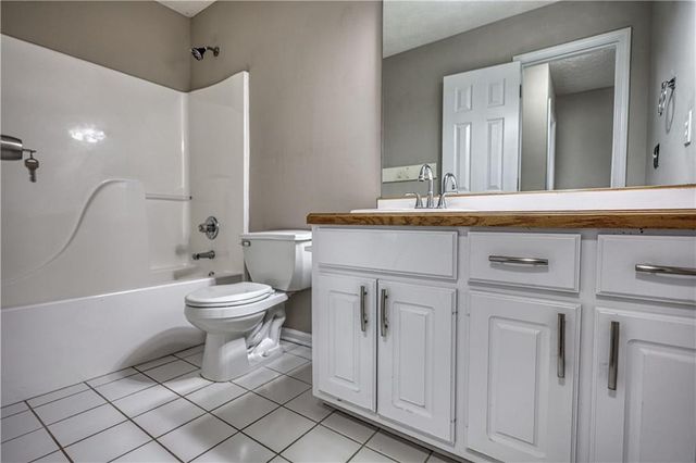 1412 Cherry Oak Trace, Lawrenceville, GA 30045