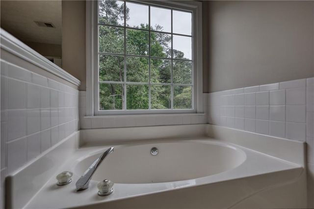 1412 Cherry Oak Trace, Lawrenceville, GA 30045