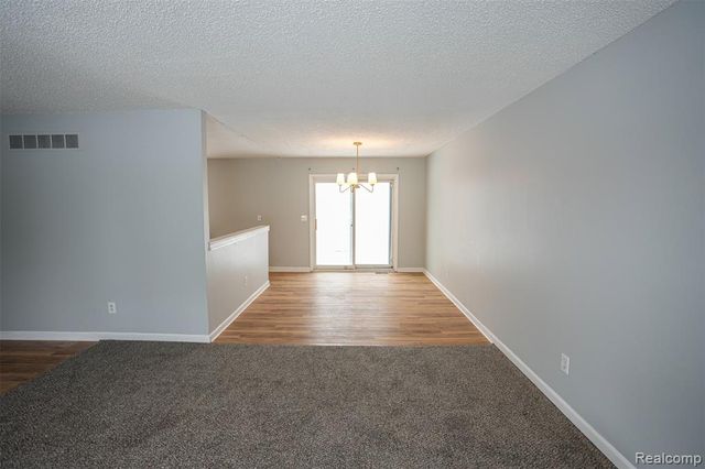 5783 Williamsburg Court, Waterford, MI 48327