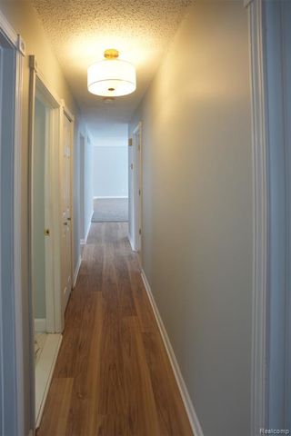 5783 Williamsburg Court, Waterford, MI 48327