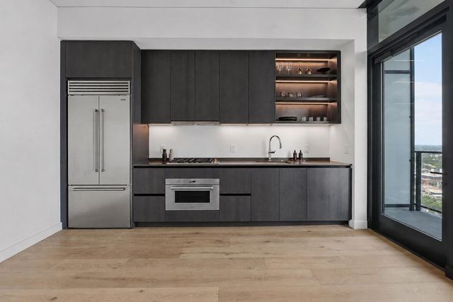 610 Davis ST 3001, Austin, TX 78701