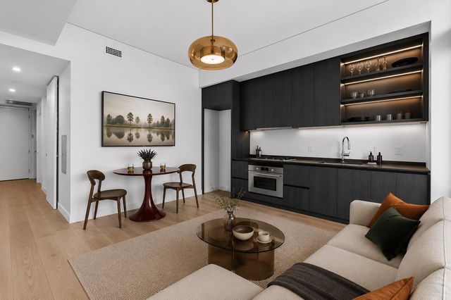 610 Davis ST 3001, Austin, TX 78701