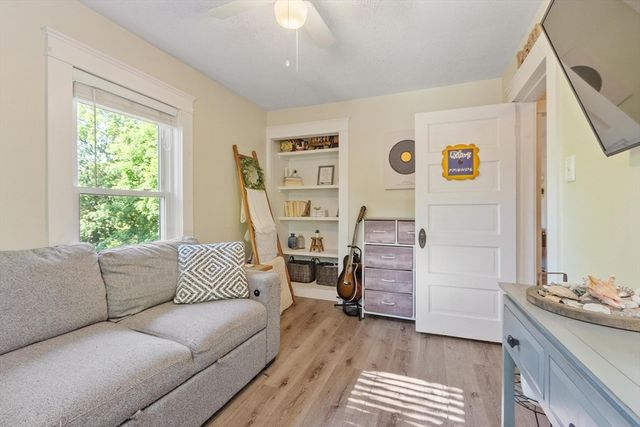113 Simonds St, Fitchburg, MA 01420