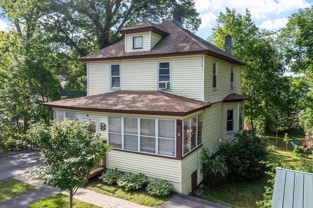 113 Simonds St, Fitchburg, MA 01420