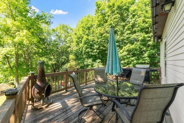 113 Simonds St, Fitchburg, MA 01420