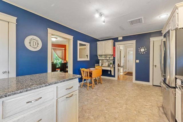 113 Simonds St, Fitchburg, MA 01420