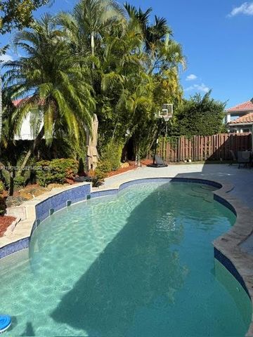 11313 NW 65th St, Doral, FL 33178