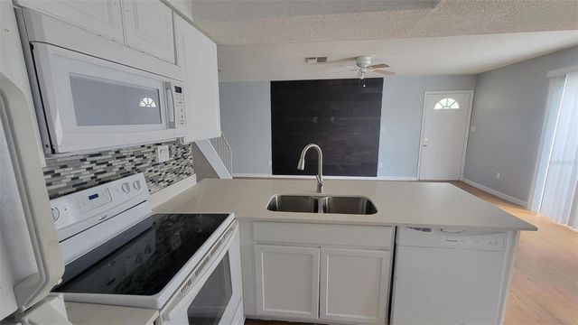 4410 SHADOW CREST PLACE 41-2, Orlando, FL 32811