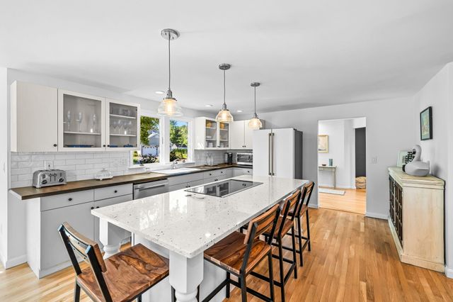 65 Rivers Edge Road, East Falmouth, MA 02536