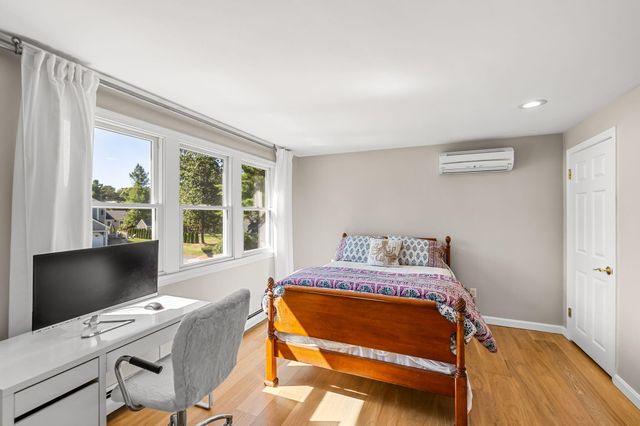 65 Rivers Edge Road, East Falmouth, MA 02536