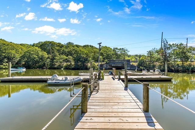 65 Rivers Edge Road, East Falmouth, MA 02536