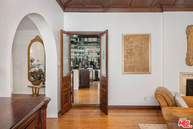 4734 Los Feliz Boulevard, Los Angeles, CA 90027