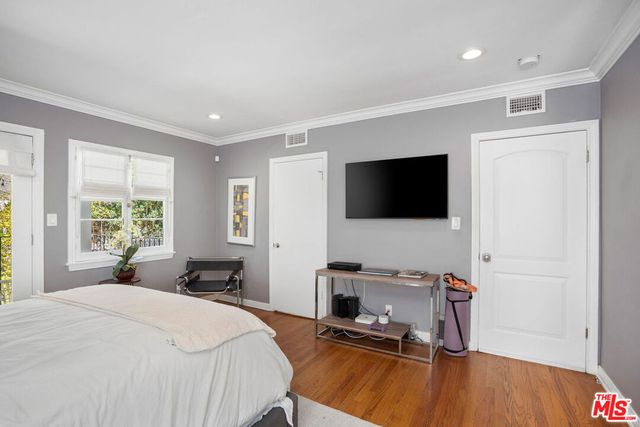 4734 Los Feliz Boulevard, Los Angeles, CA 90027