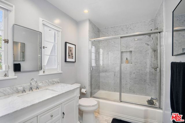 4734 Los Feliz Boulevard, Los Angeles, CA 90027