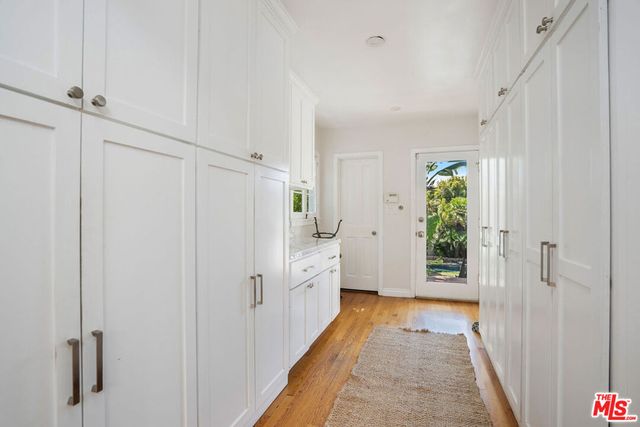 4734 Los Feliz Boulevard, Los Angeles, CA 90027