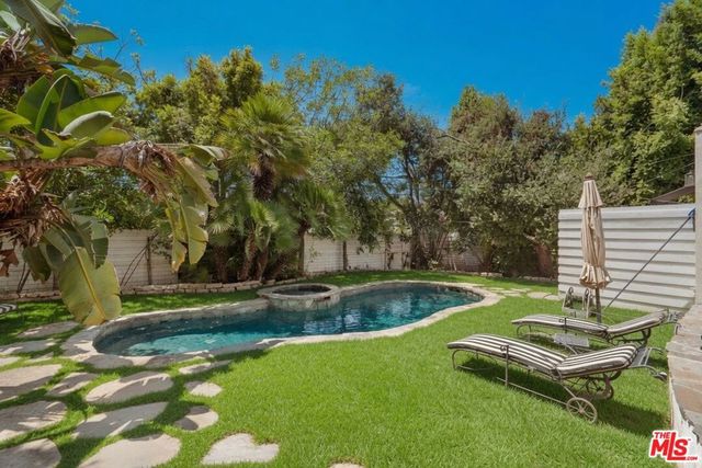 4734 Los Feliz Boulevard, Los Angeles, CA 90027