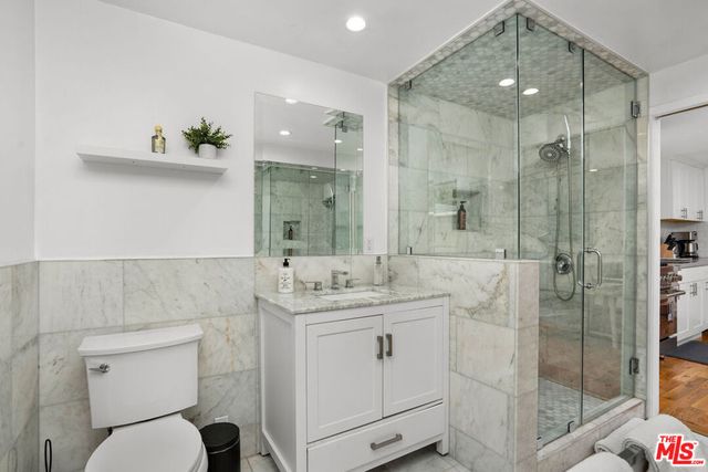 4734 Los Feliz Boulevard, Los Angeles, CA 90027