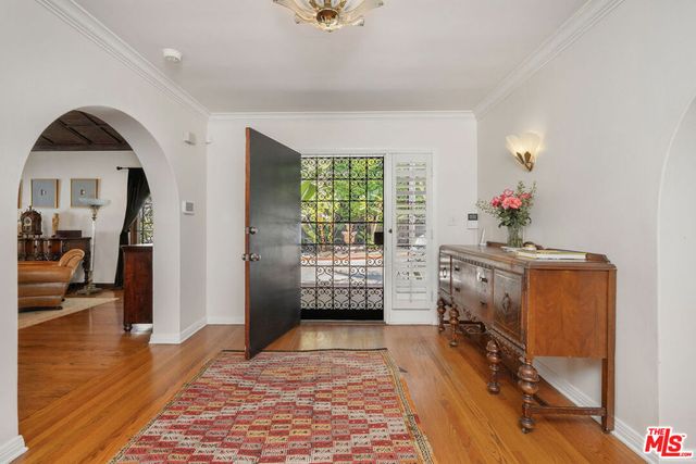 4734 Los Feliz Boulevard, Los Angeles, CA 90027